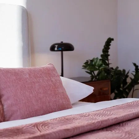 Charming Train Lines Διαμέρισμα