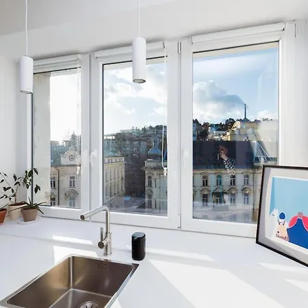 Charming Train Lines Apartmán