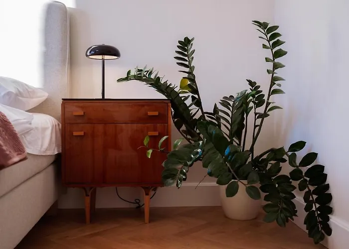 Charming Train Lines Lägenhet