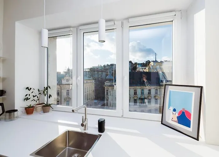 Charming Train Lines Lägenhet