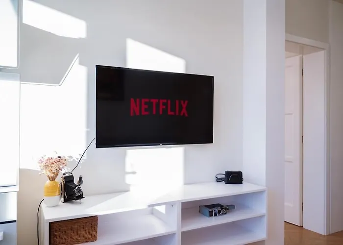 Charming Train Lines Lägenhet *