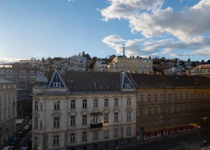 Lägenhet Charming Train Lines Bratislava