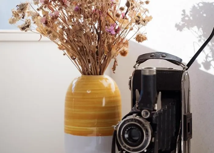 Charming Train Lines Lägenhet